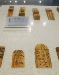 K1体育官方网站- 亚眠启用沉浸式博物馆，百年队史数字化呈现  