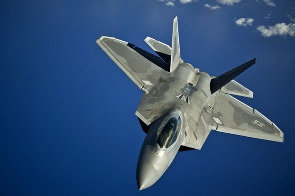  敦刻尔克防守反击得手，抓住少一人战机取胜